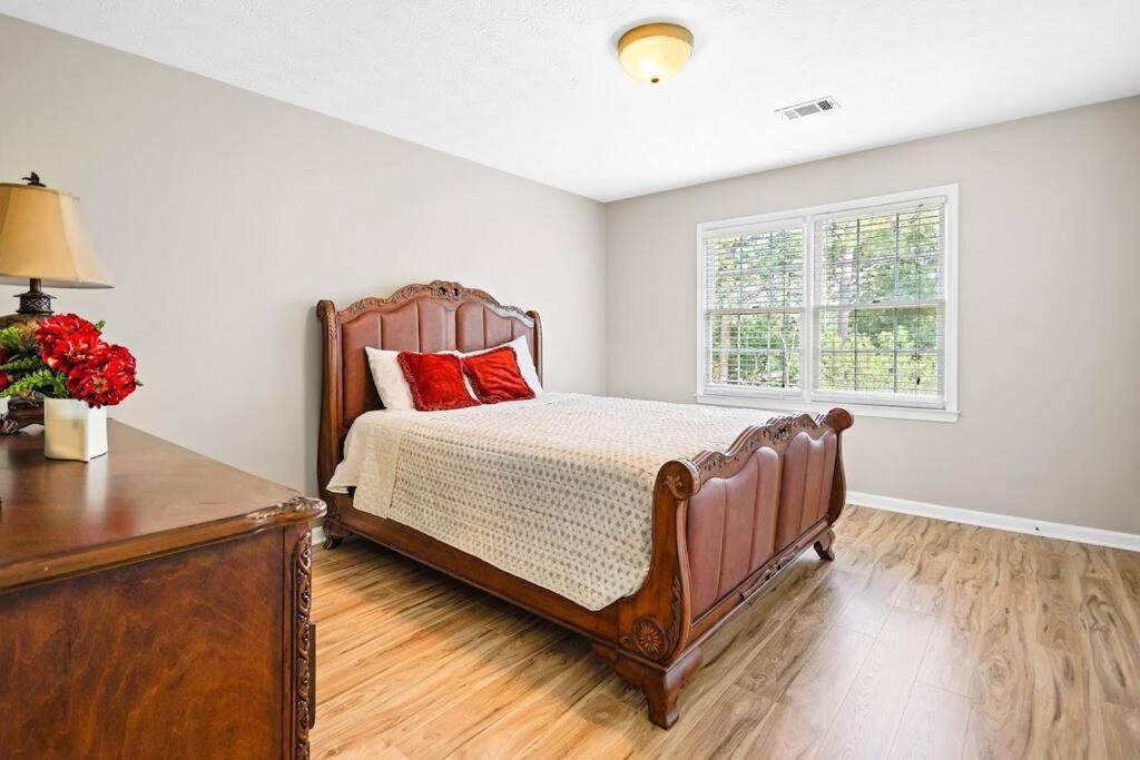 Lovely 5Bed, 3-Fullbath ! 5Min To Free Way I-85 Lawrenceville Exterior foto